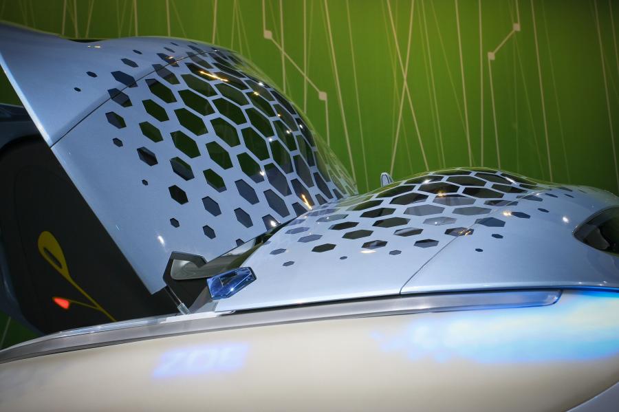  Renault ZOE Z.E. Concept 2009 года  (фото 13 из 95)